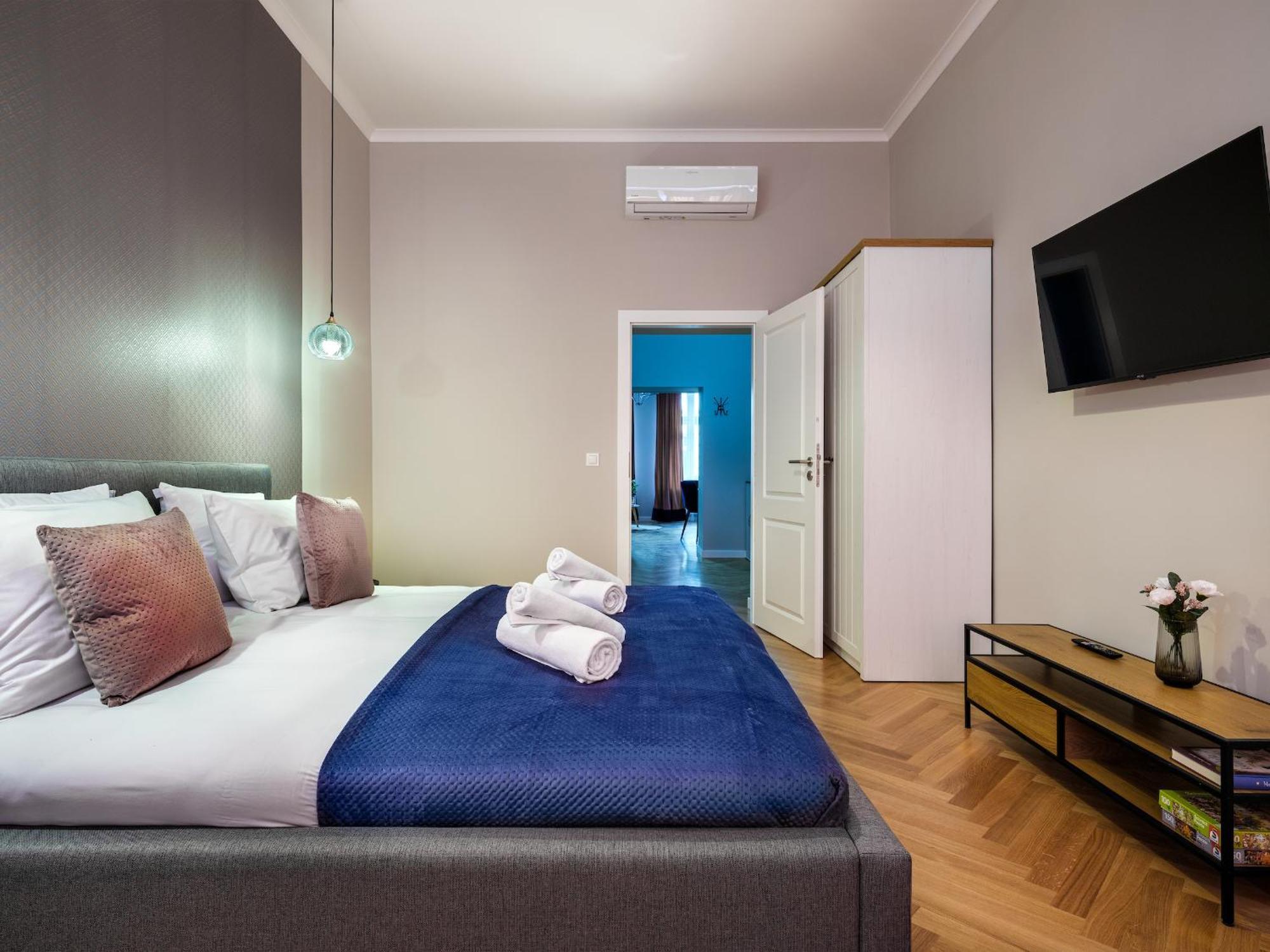 Tyzenhauz Suites Topolowa Krakow Exterior photo