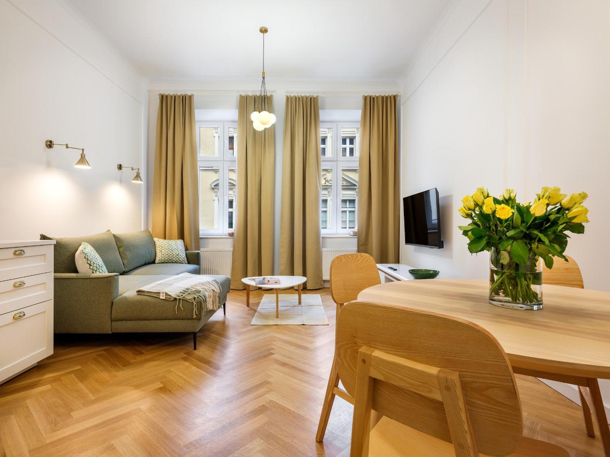 Tyzenhauz Suites Topolowa Krakow Exterior photo